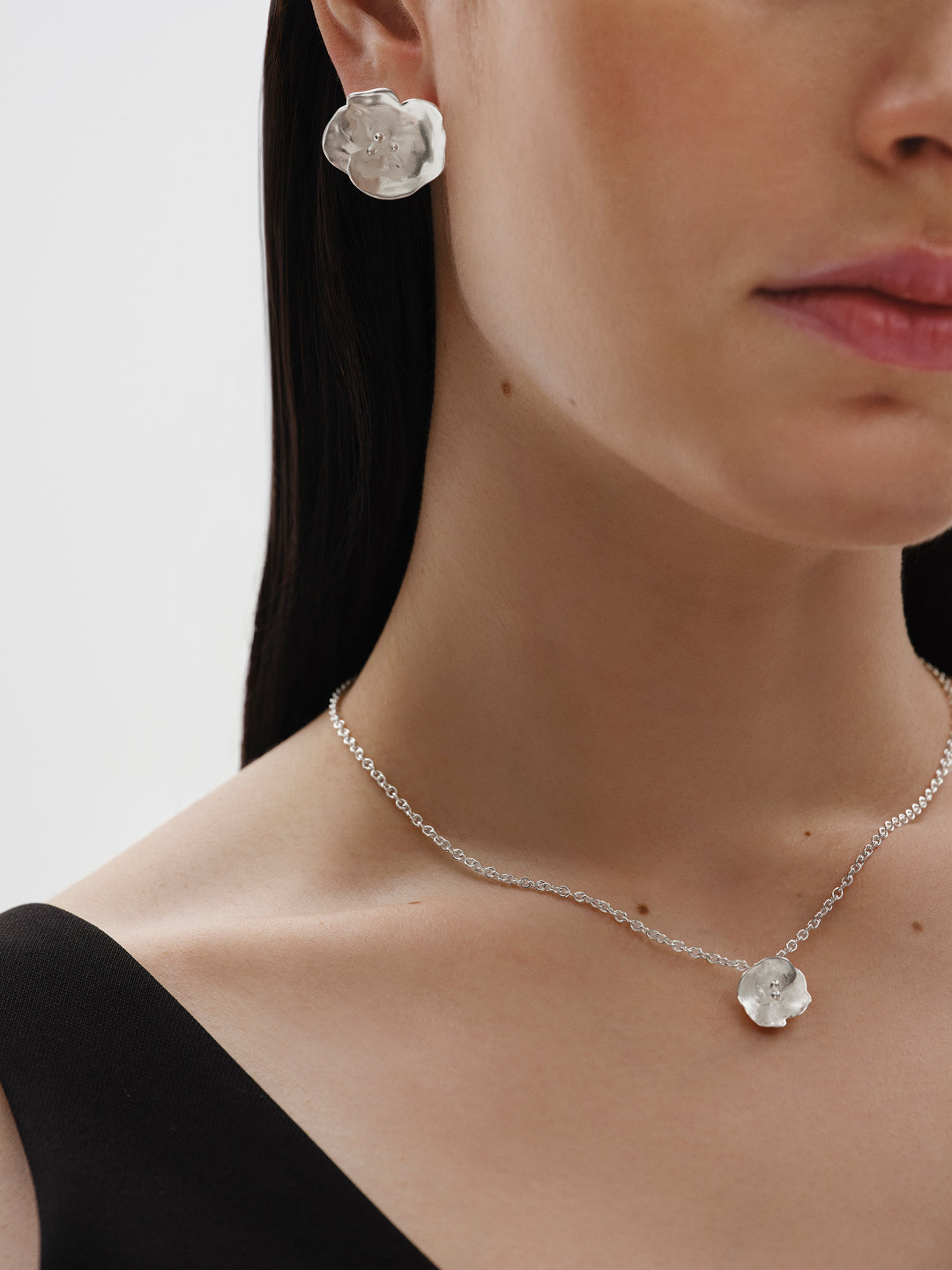 Summer Night Rose Earrings silver