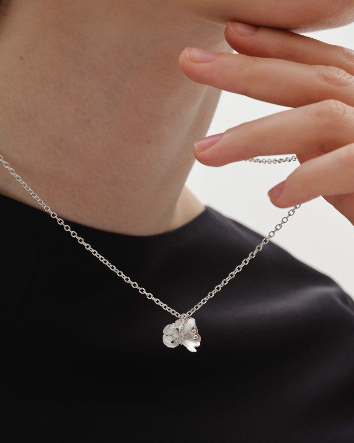 Summer Night Rose three-part pendant silver