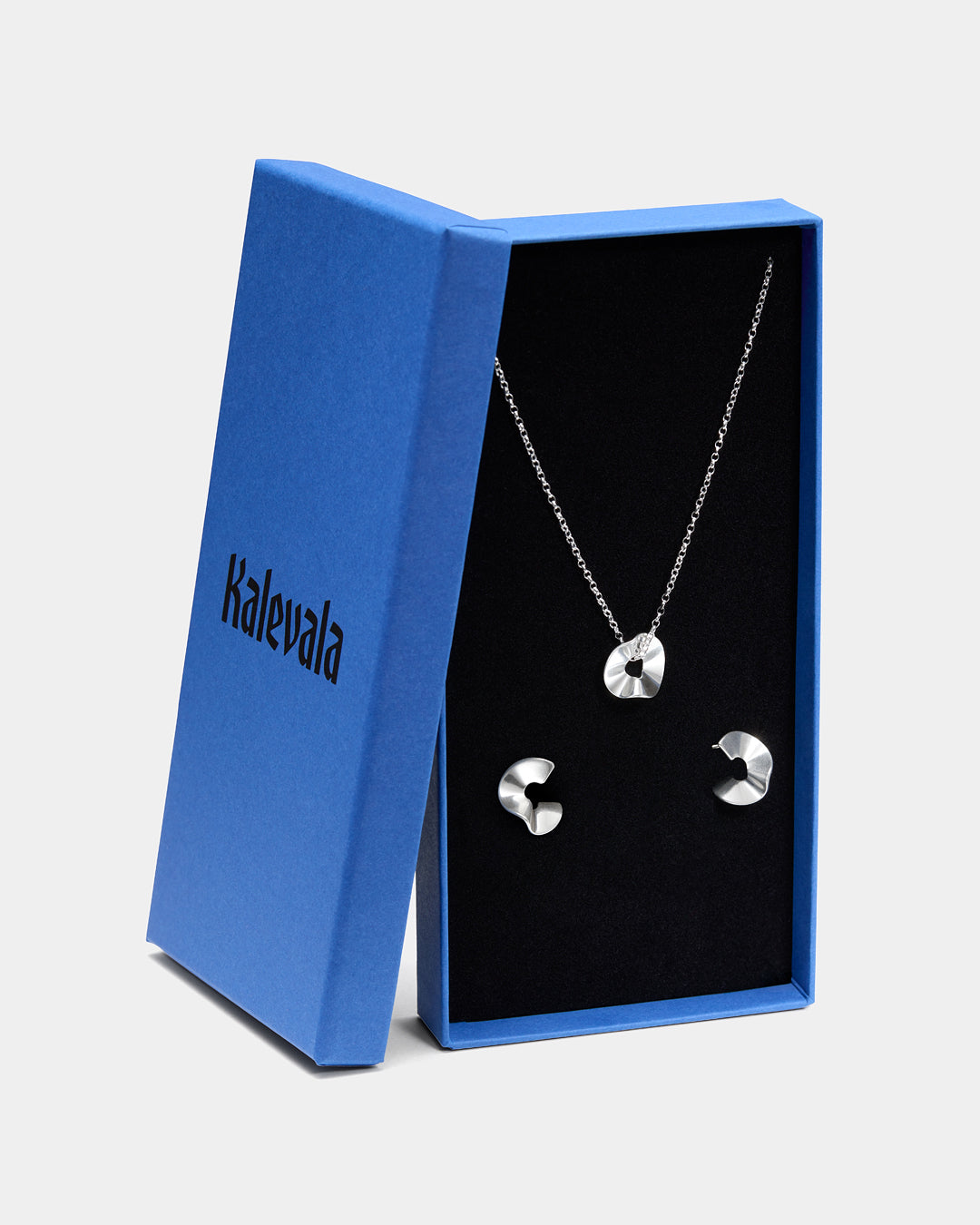 Alluring gift set silver