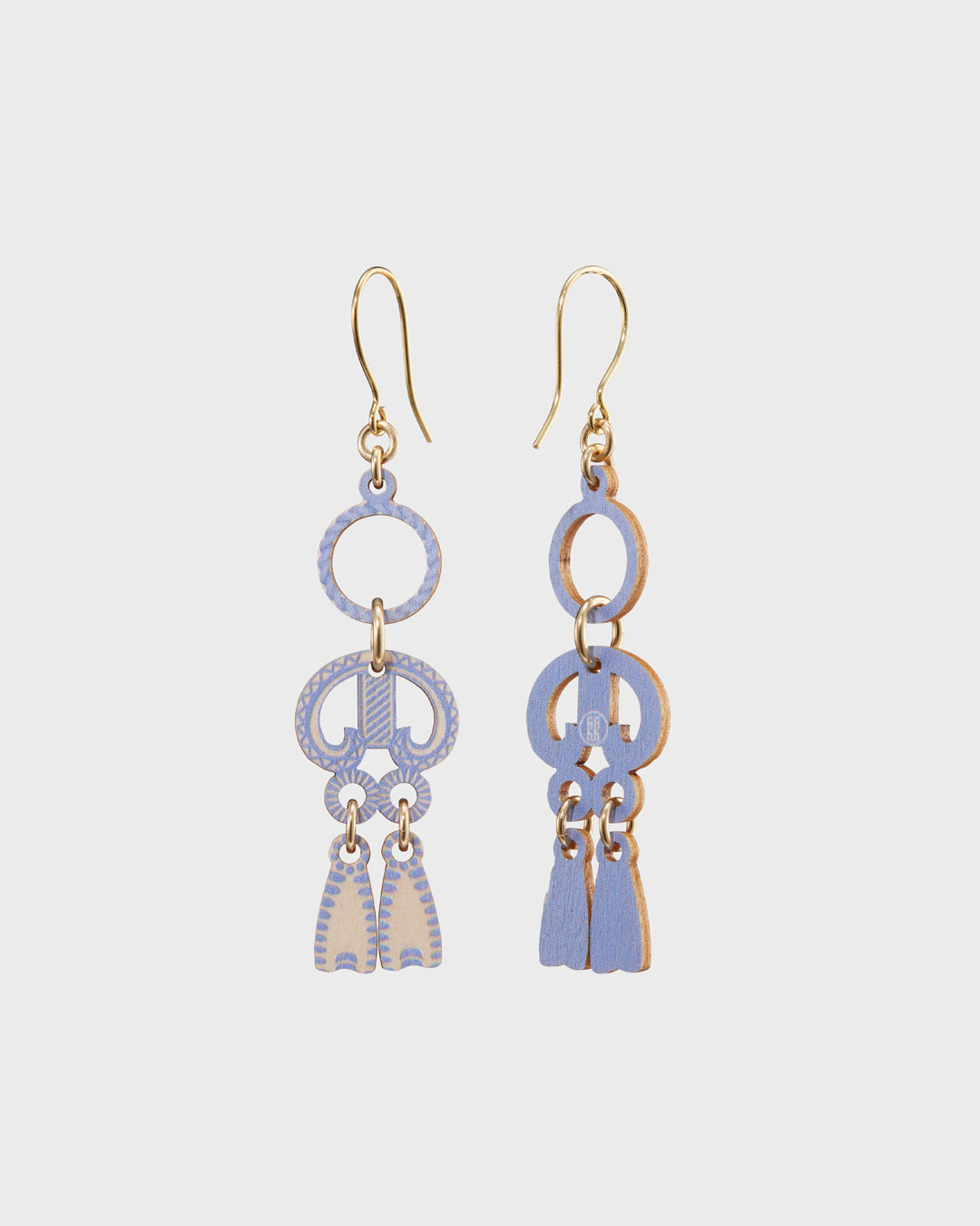 Pretzel plywood earrings blue