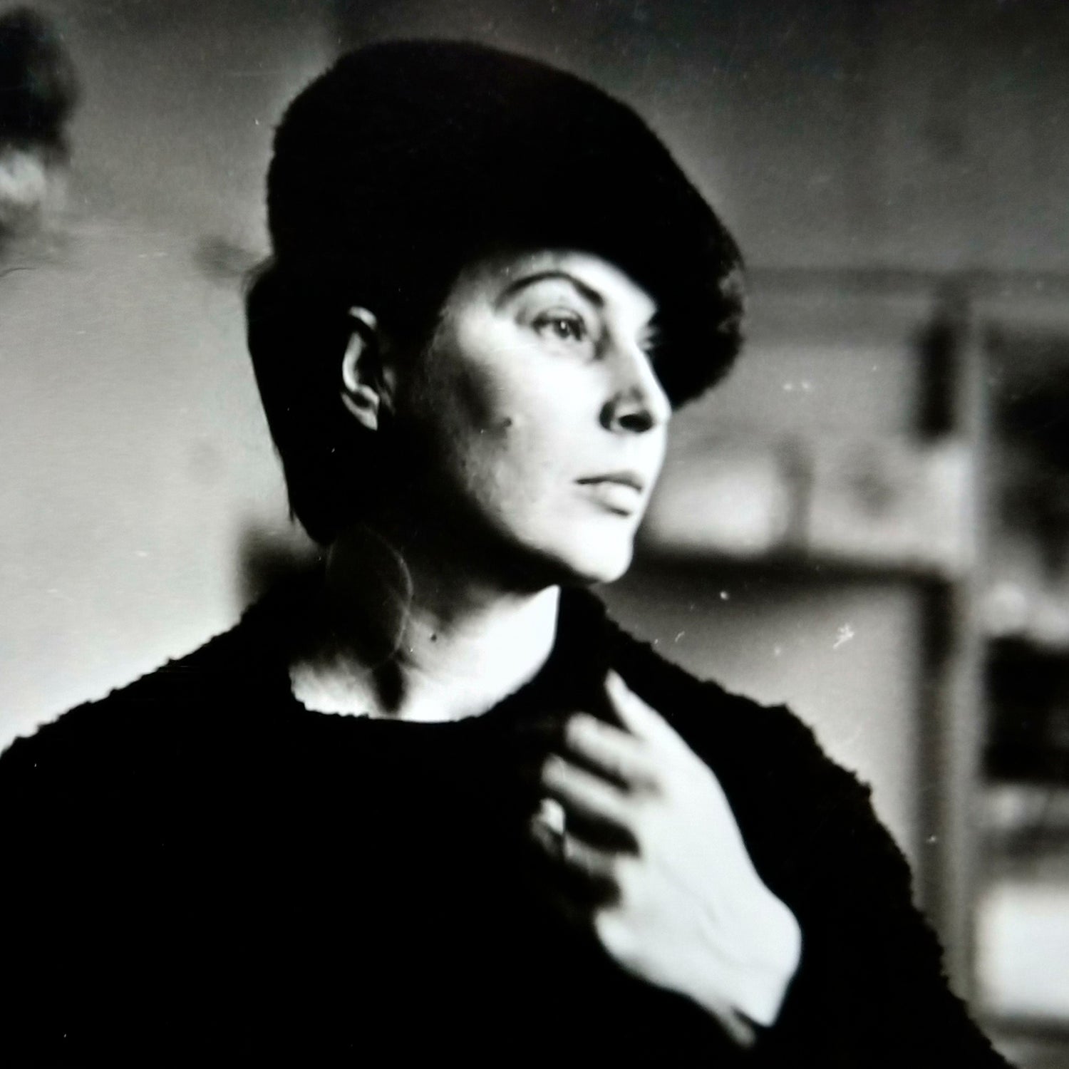 Kalevala-muotitaiteilija-muotoilija-Paula-Häiväoja