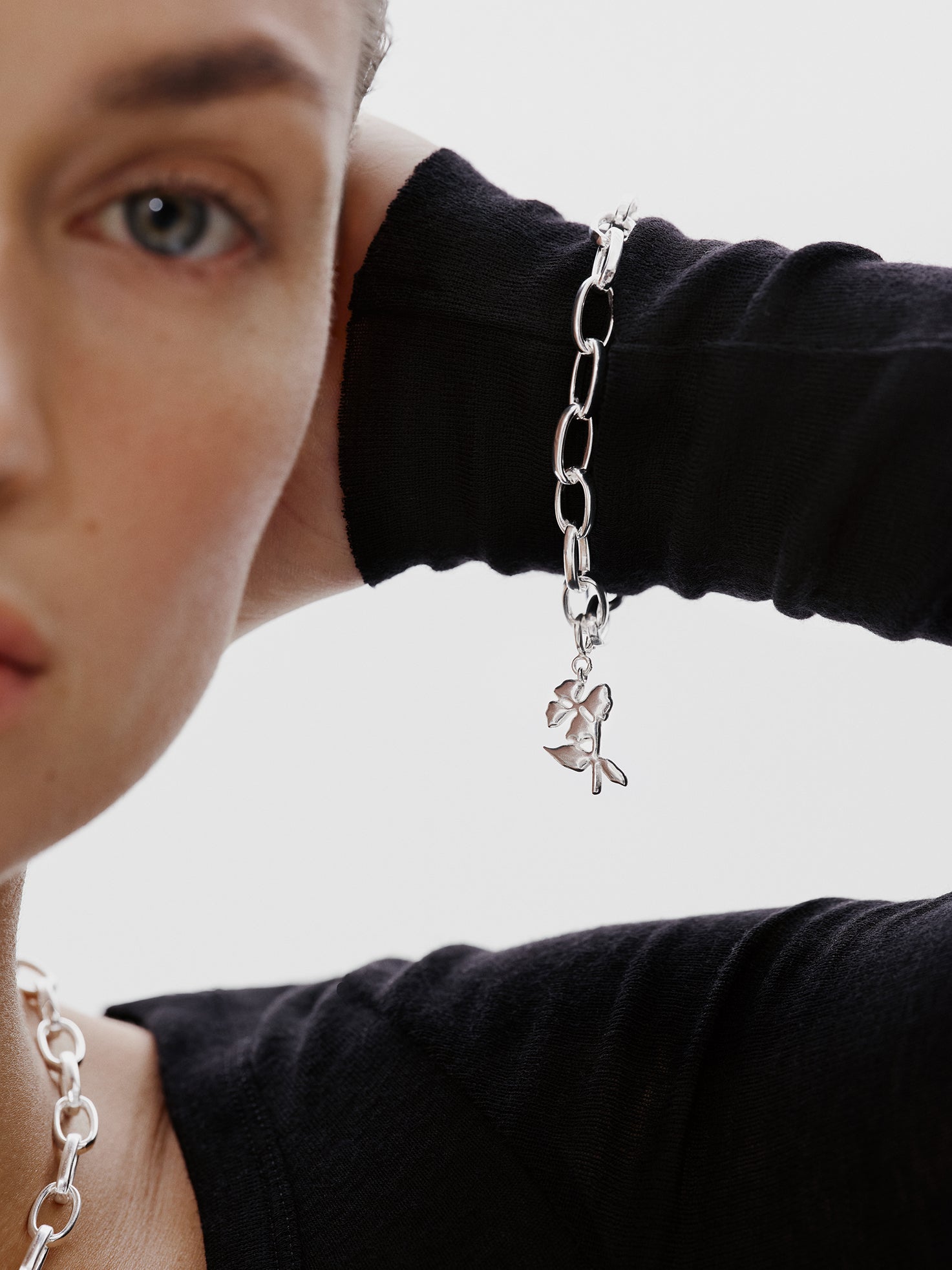 Kalevala x Marimekko Garden Almanakka-hela hopea