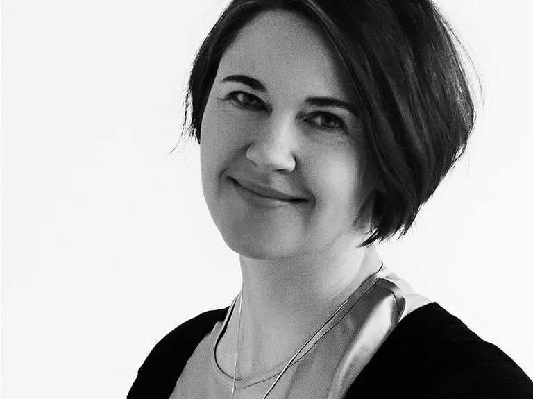 Kalevala-muotoilija-Lina-Simons