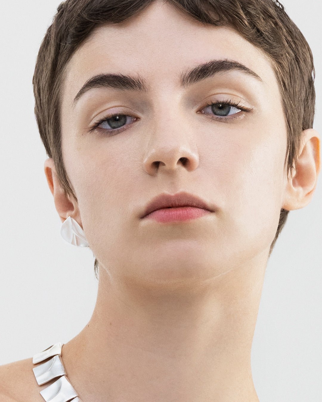 Gelo earrings silver half pair right