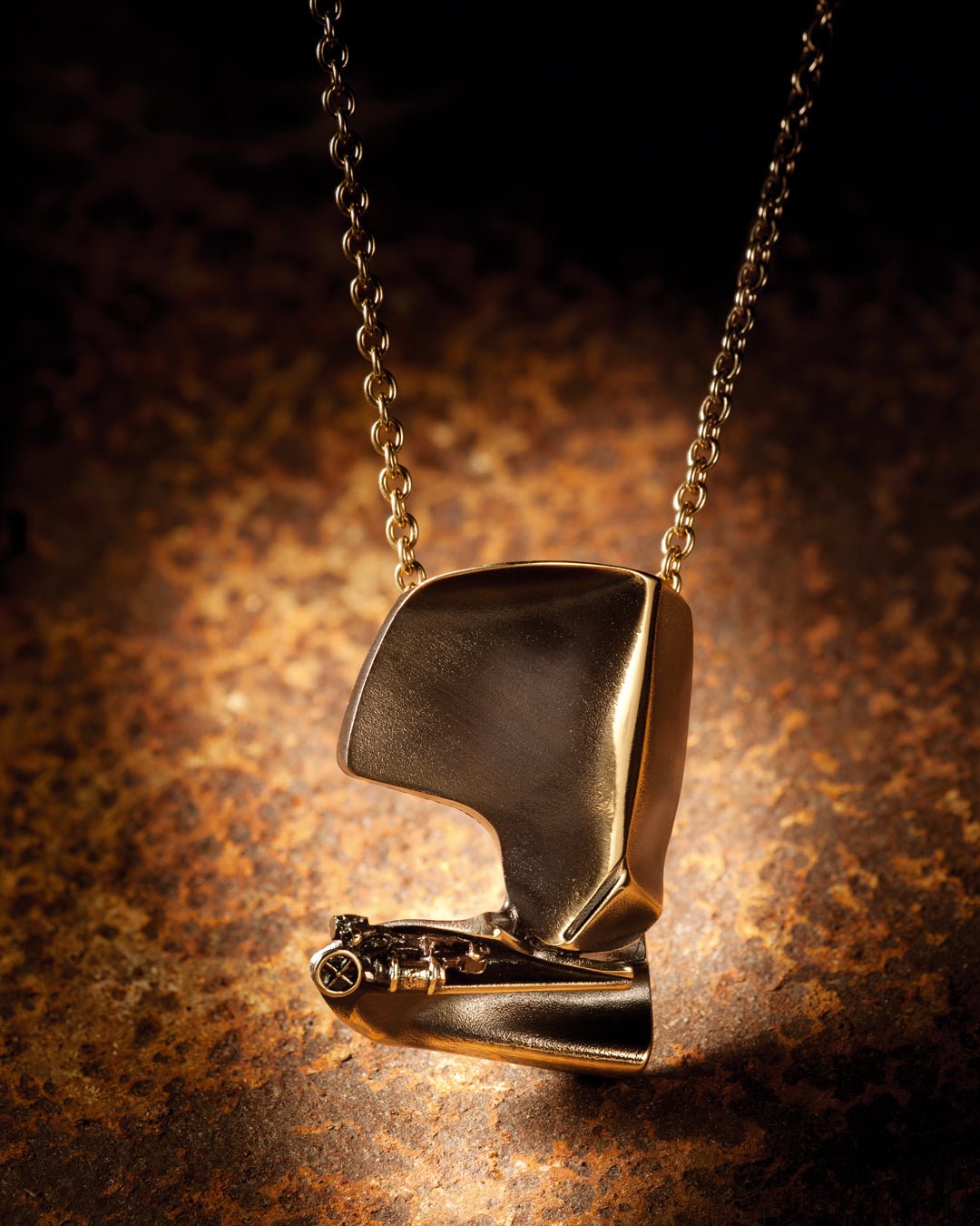 International Arms Inc. -kaulakoru