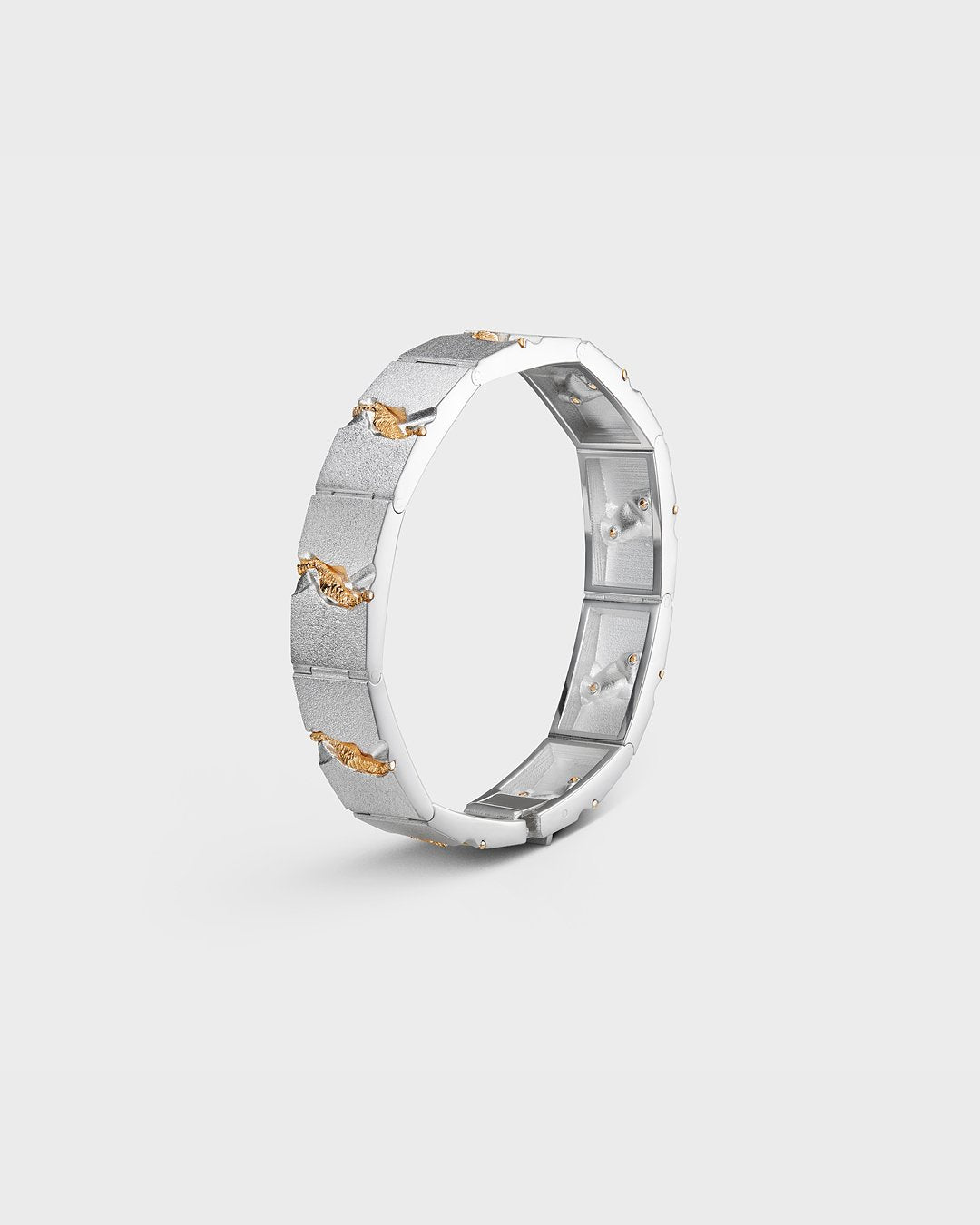 Kultarailo-rannekoru