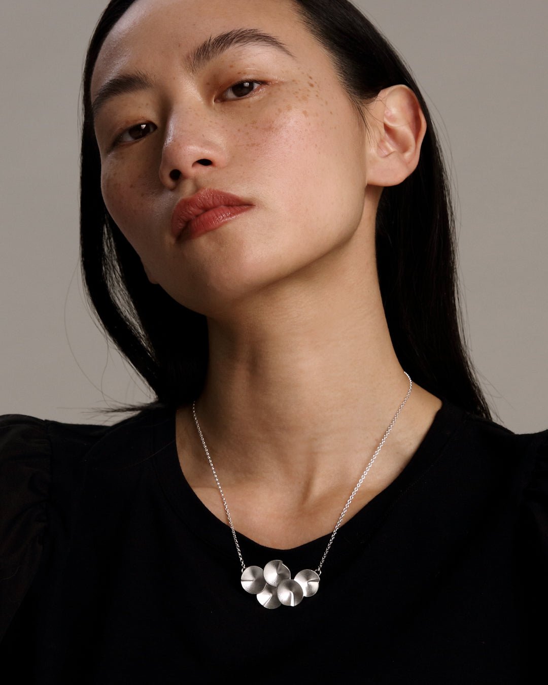 Echoes Pendant small silver