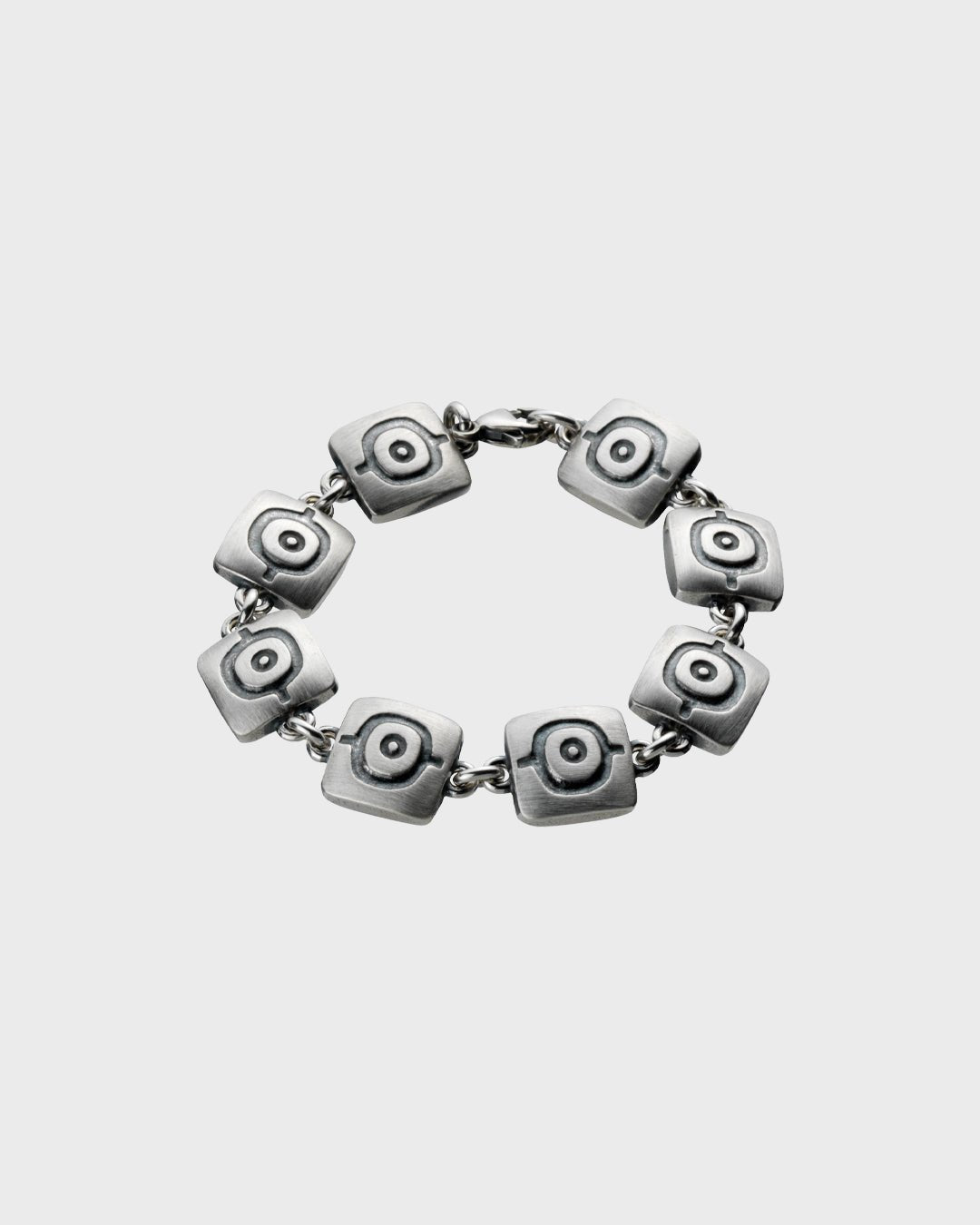 Maan voima -rannekoru