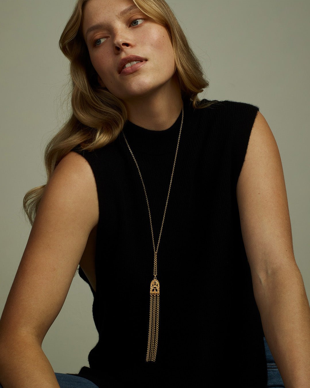 Paratiisi-riipus pronssi