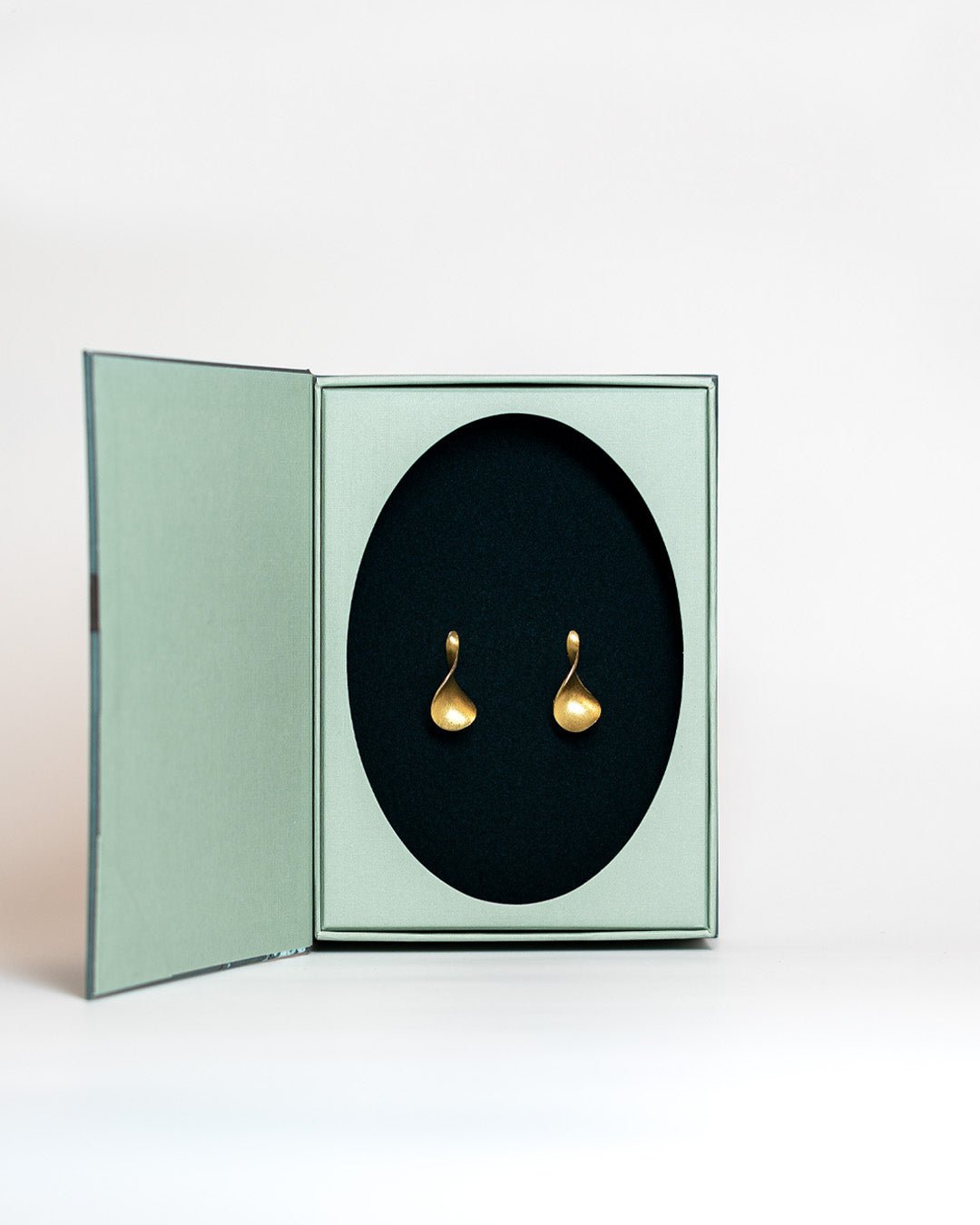 Summer Romance Gold Earrings