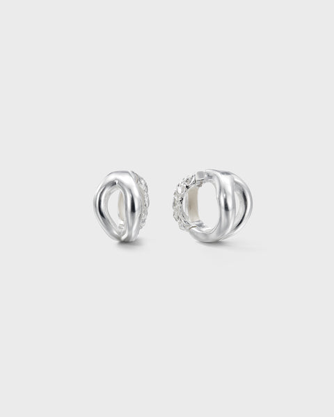 Männyt earrings hoop silver