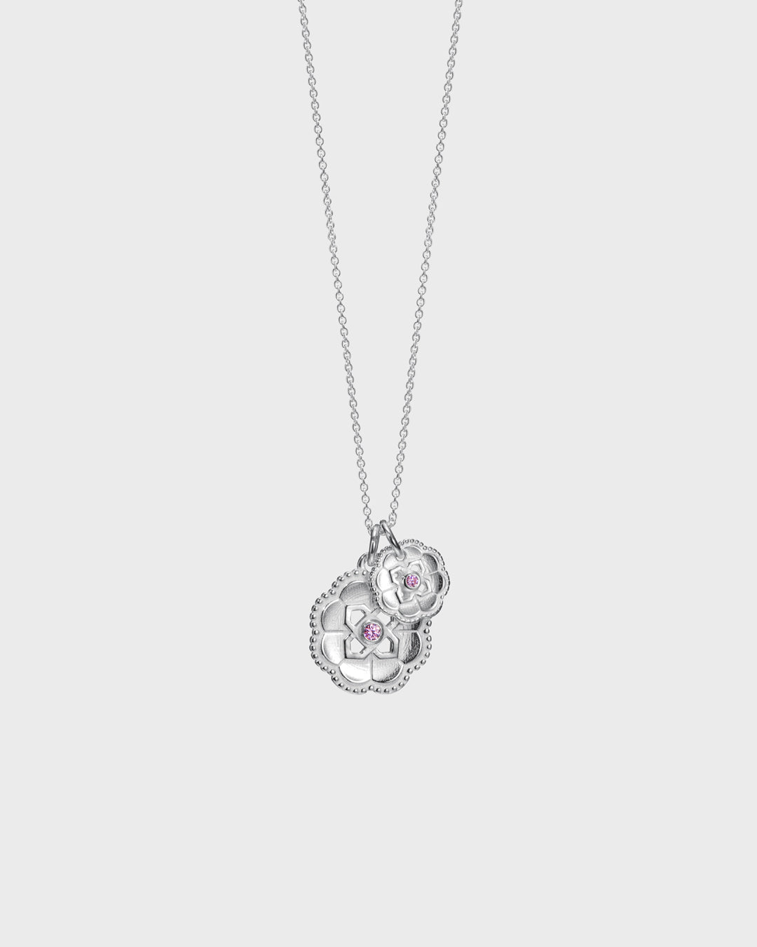 Kalevala ネックレス シルバー　オスマンソルム　セーラーノット Pink Ribbon 2023 Mini Charm Sailors Knot Silver Zirconia | Kalevala