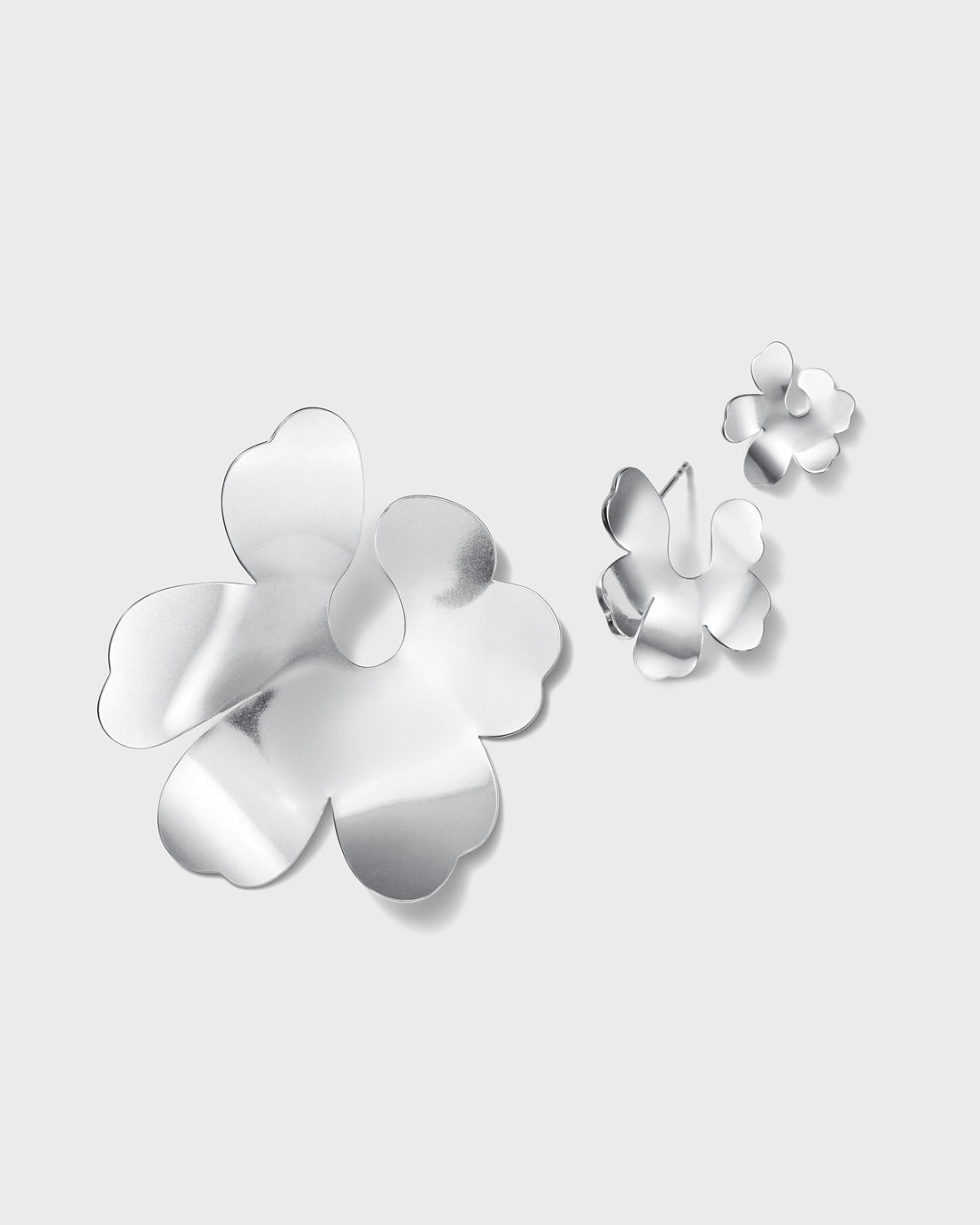 Unikko Earrings Miniature Silver