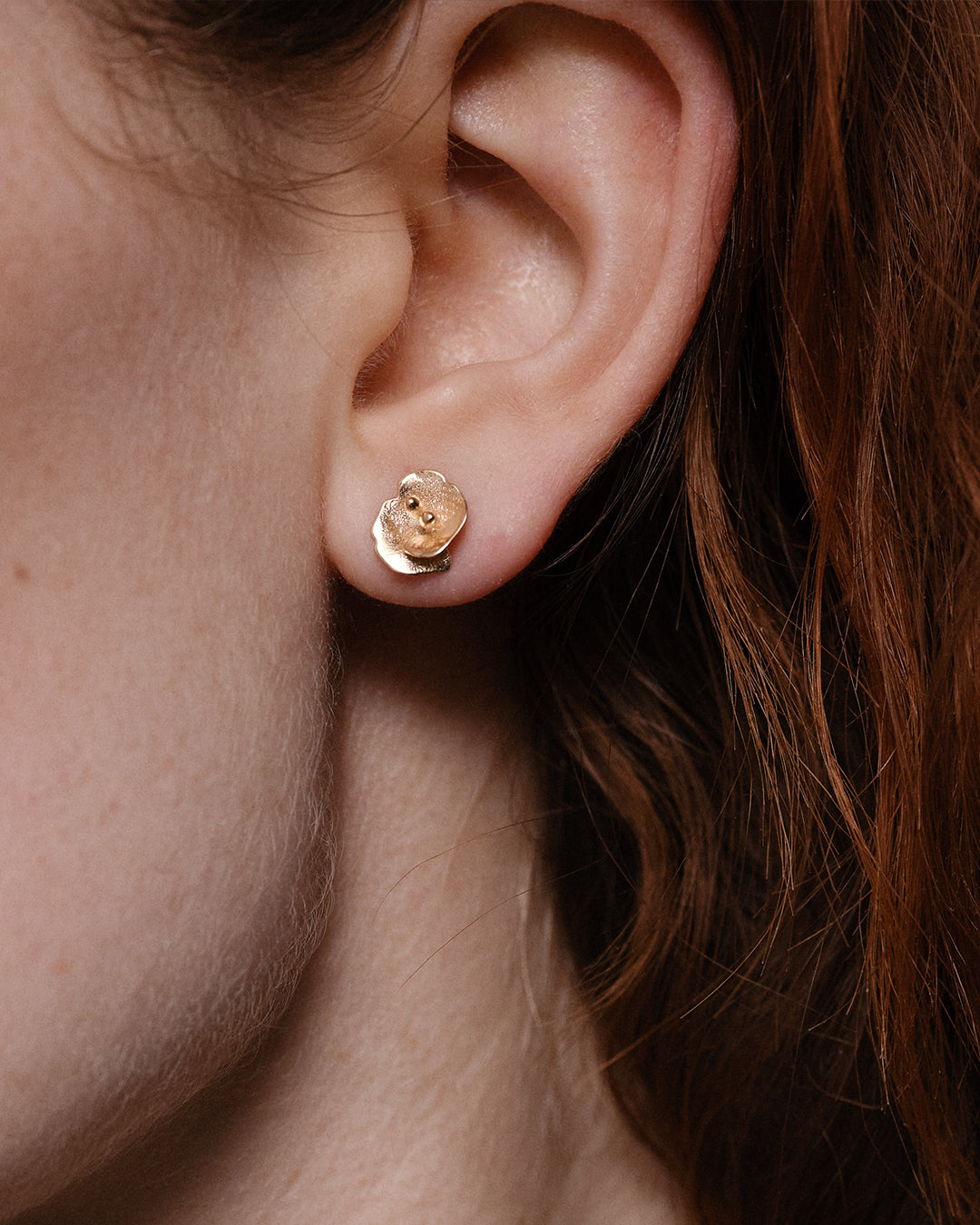 Summer Night Rose miniature earrings gold