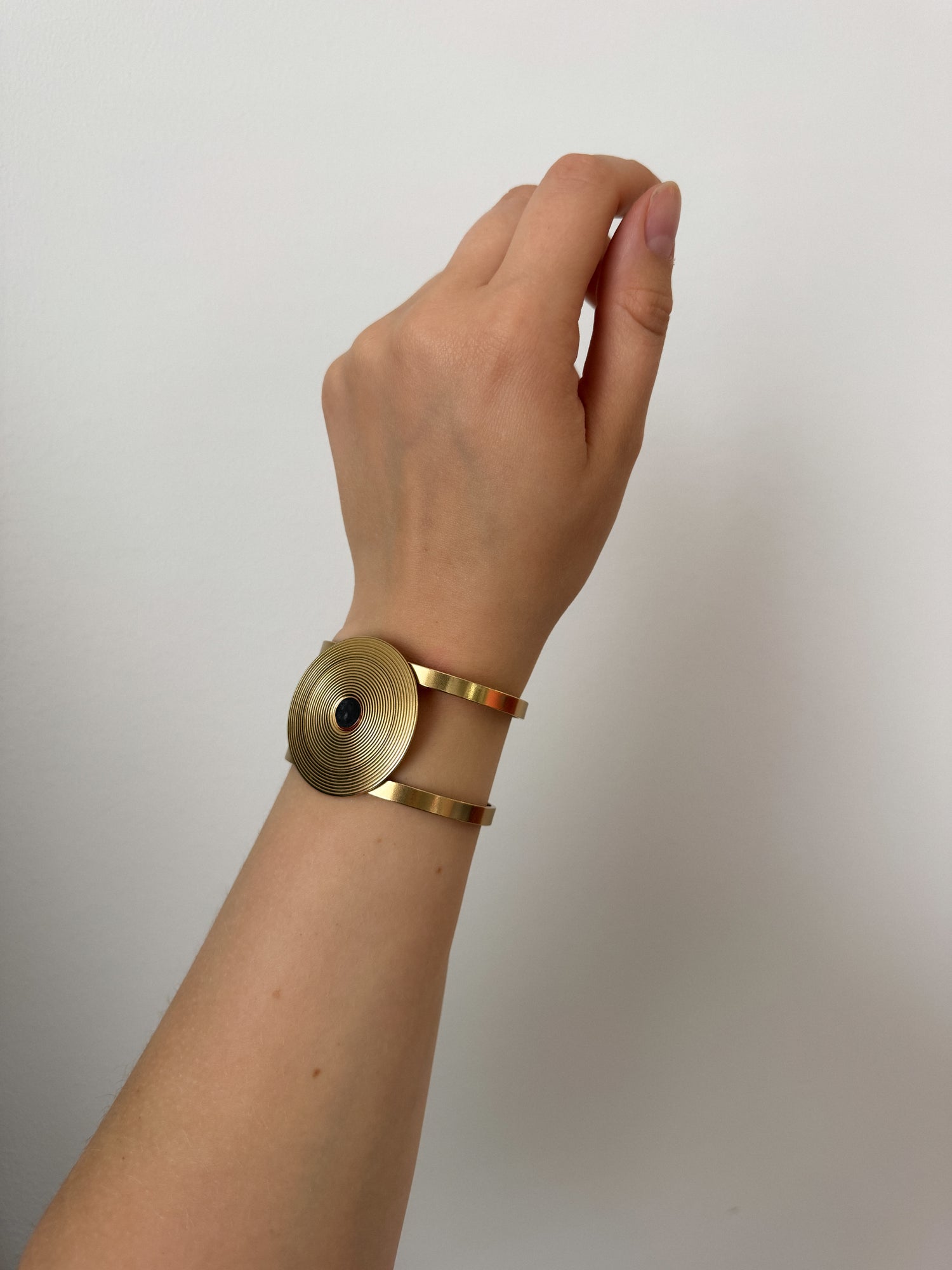 Kosmos Bracelet bronze onyx