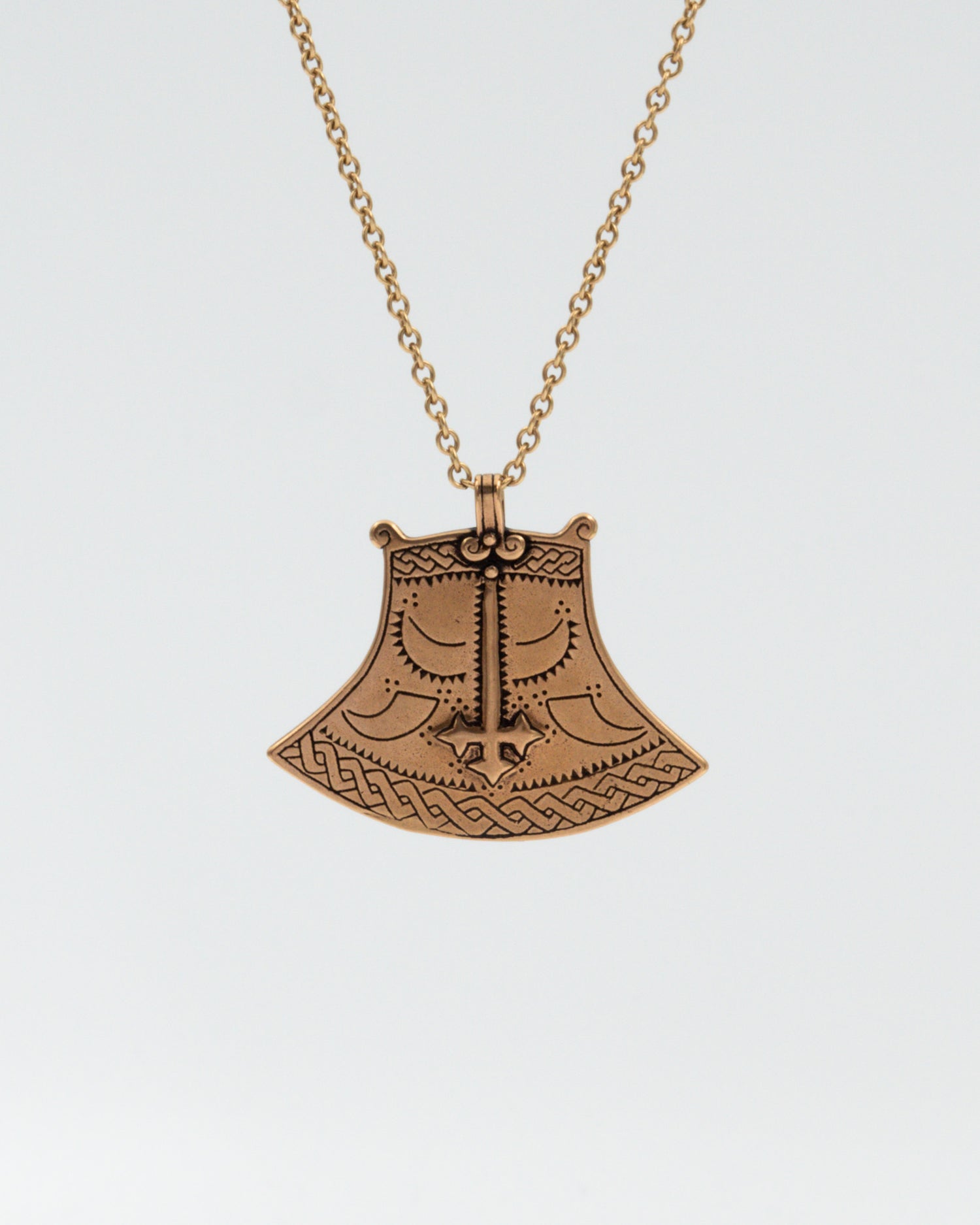 Kept Kuusamo ax pendant bronze