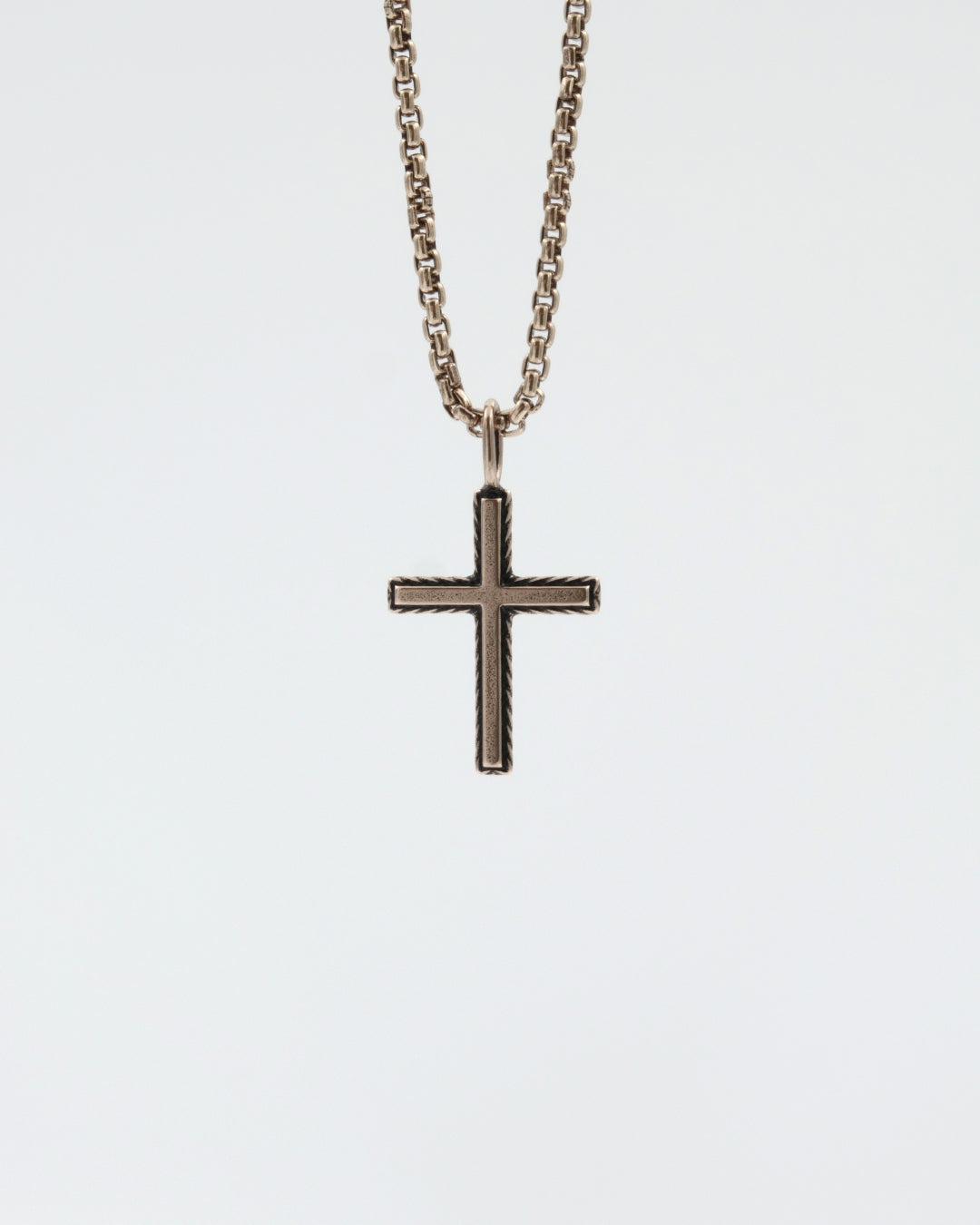 Pidetty Väinö-risti 45 cm pronssi