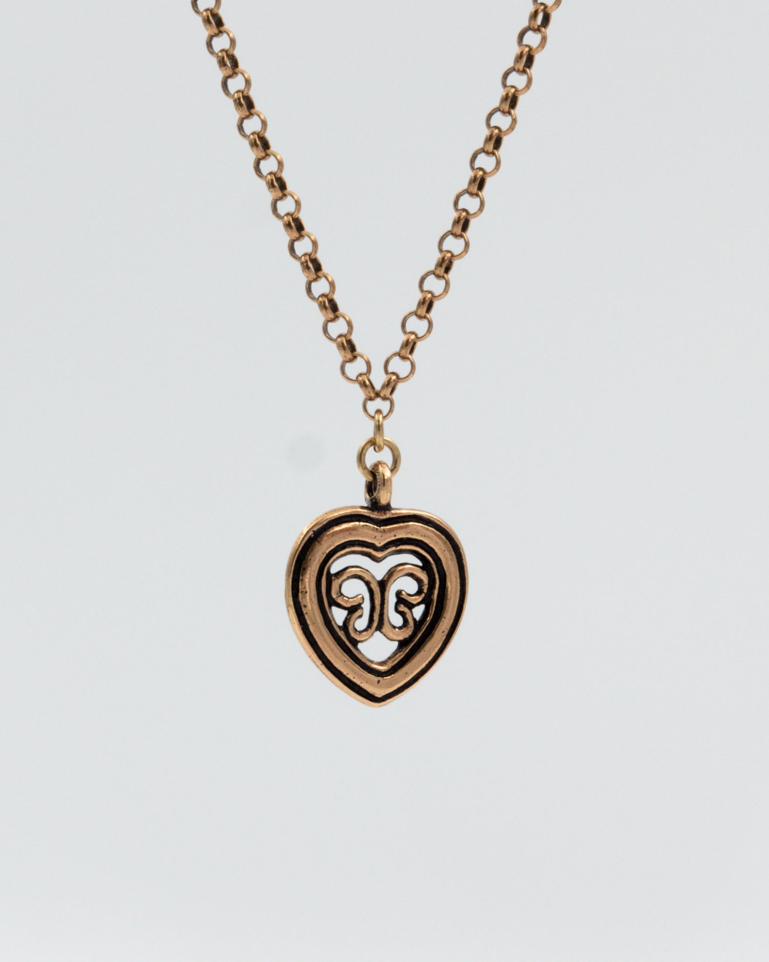 Pidetty Utajärven sydän -kaulakoru pronssi 42 cm