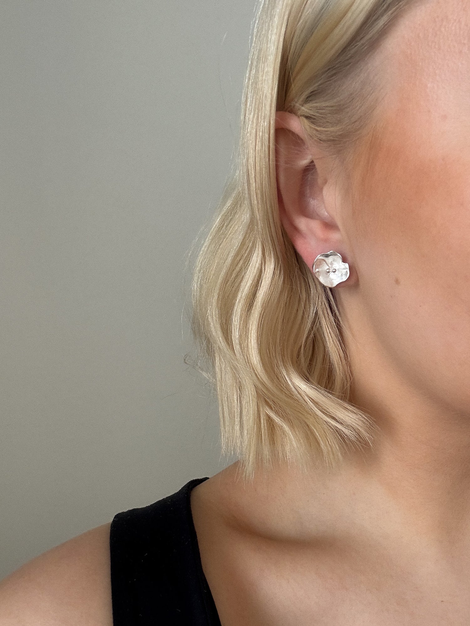Summer Night Rose Earrings Small silver
