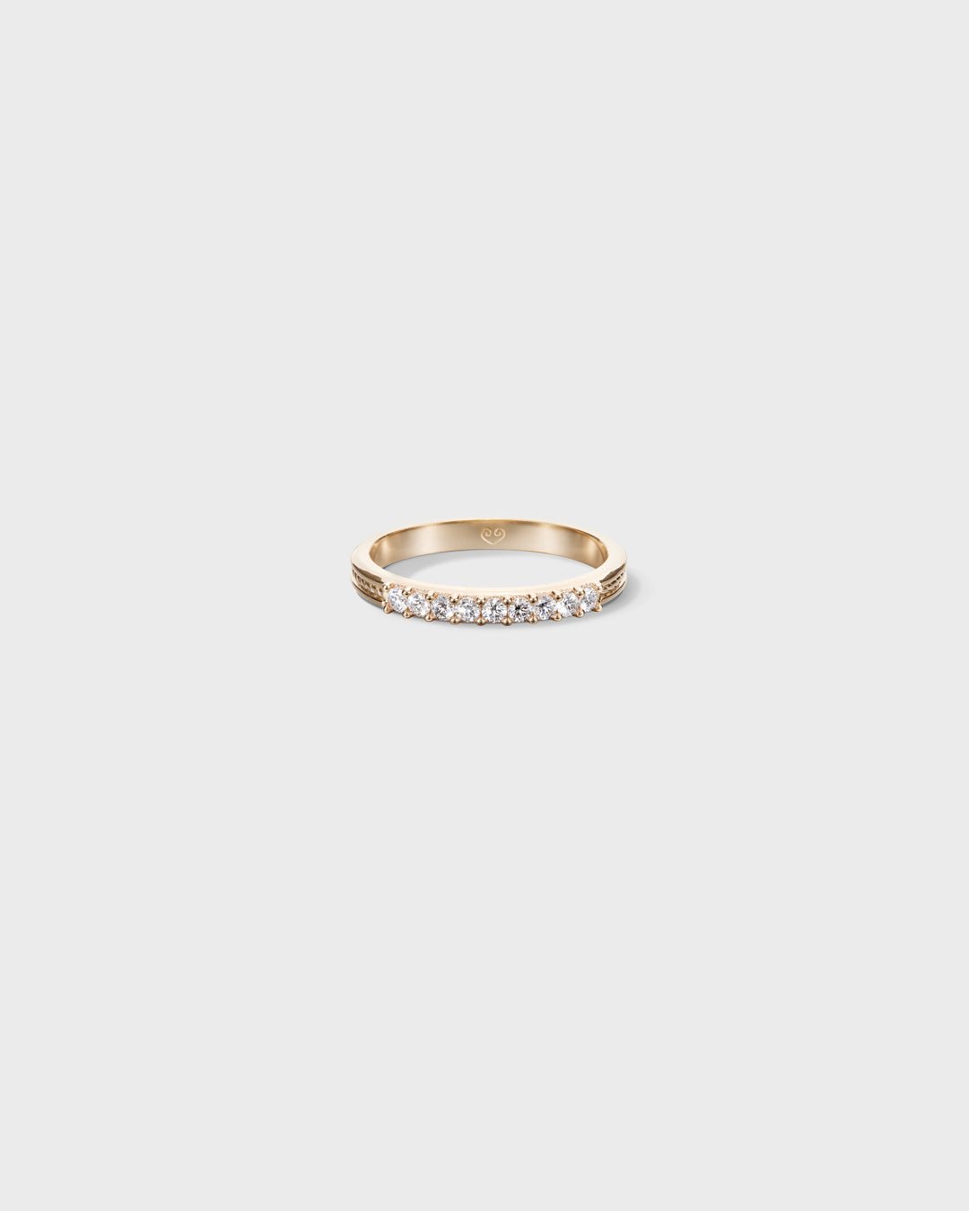 Heritage Diamond Ring 9 x 0.02 ct gold